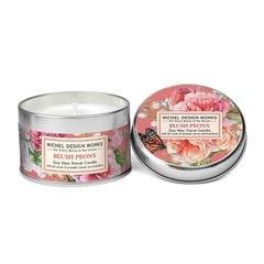Can Blush Peony - Aromatisk Pion med inslag av mandarin. Toner av gardenia & inslag av cederträ & sandelträ